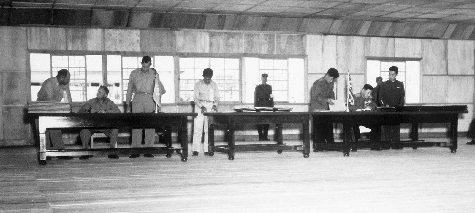 Korean_War_armistice_agreement_1953